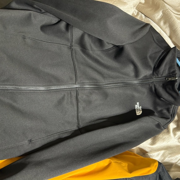 Arrowwood mustard yellow and black north face triclimate women’s jack. 3 in one - Picture 9 of 15